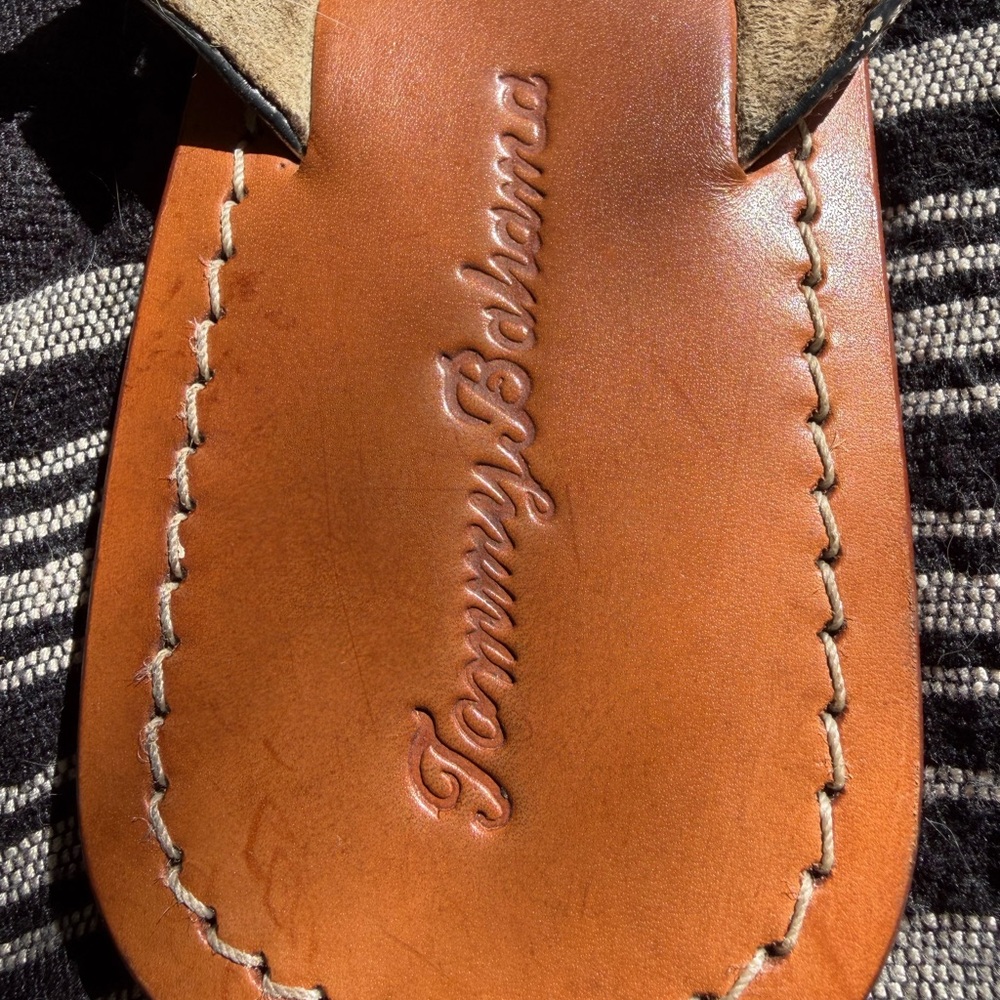 Tommy Bahama Rhinestone Chain-Link Leather Thong Sandals – Women’s Size 10 - Picture 4 of 9
